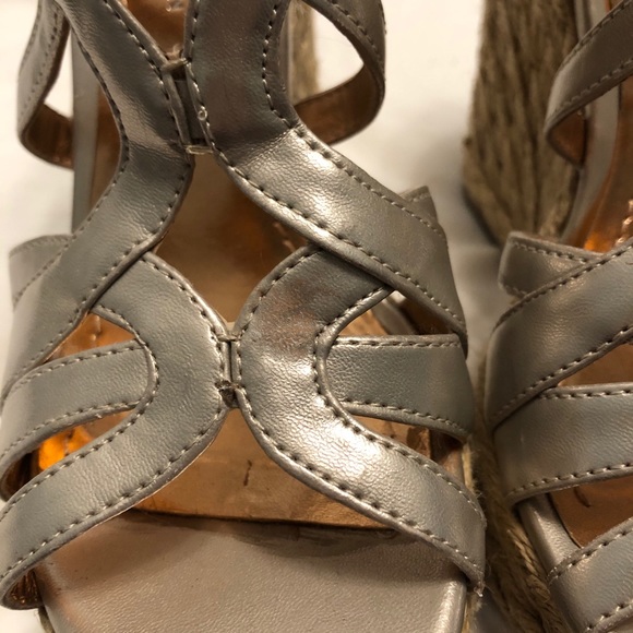 BCBG Espadrilles - Picture 7 of 8